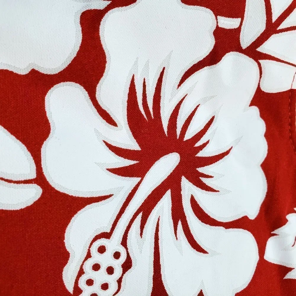 💜NWT Red w/White Hibiscus Floral Print Oversized Bib